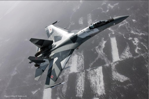 Máy bay chiến đấu Su-35 do hãng Sukhoi Nga chế tạo